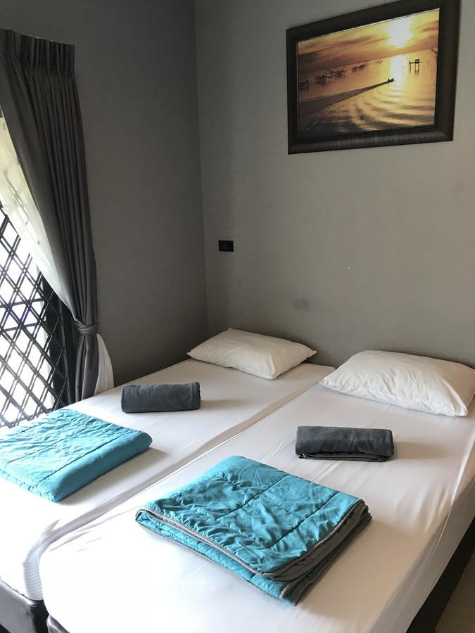 Hubb Hostel Phuket Airport Nai Yang Beach Extérieur photo